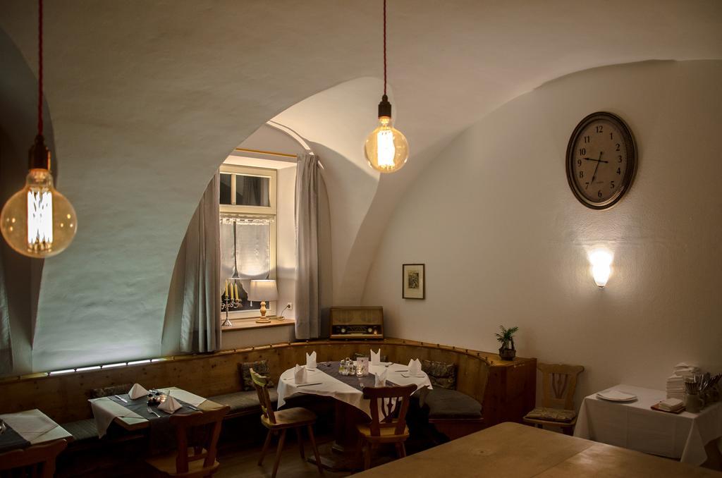 Hotel Blaue Traube ชอนเกา ภายนอก รูปภาพ