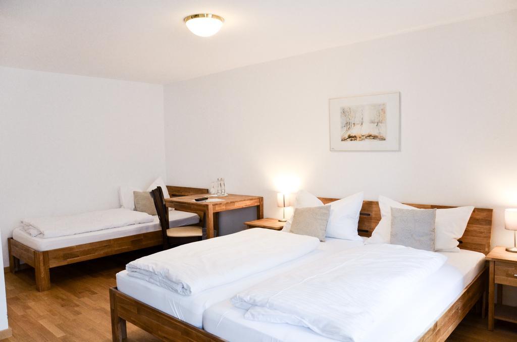 Hotel Blaue Traube ชอนเกา ภายนอก รูปภาพ