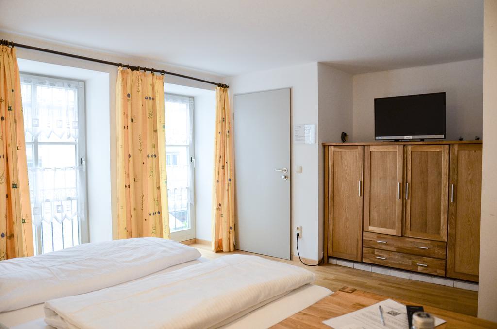 Hotel Blaue Traube ชอนเกา ภายนอก รูปภาพ